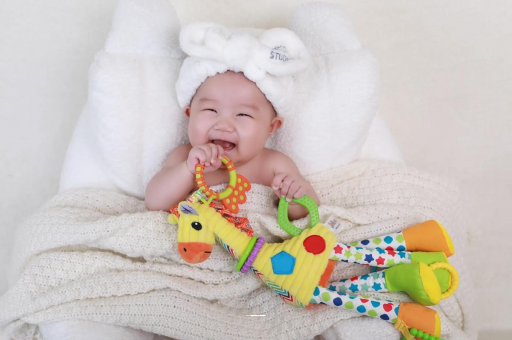 东海怎么判断宝宝是否斜颈